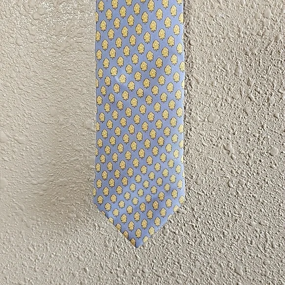 Vinyard Vines Ties - Picture 2 of 5